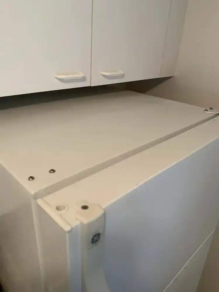Top-of-refrigerator detail after cleaning